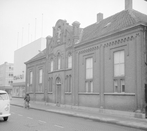 Bestand:Klooster JMJ Waalwijk.jpg