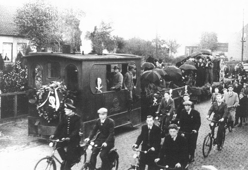 Bestand:Afscheid van de tram.jpg
